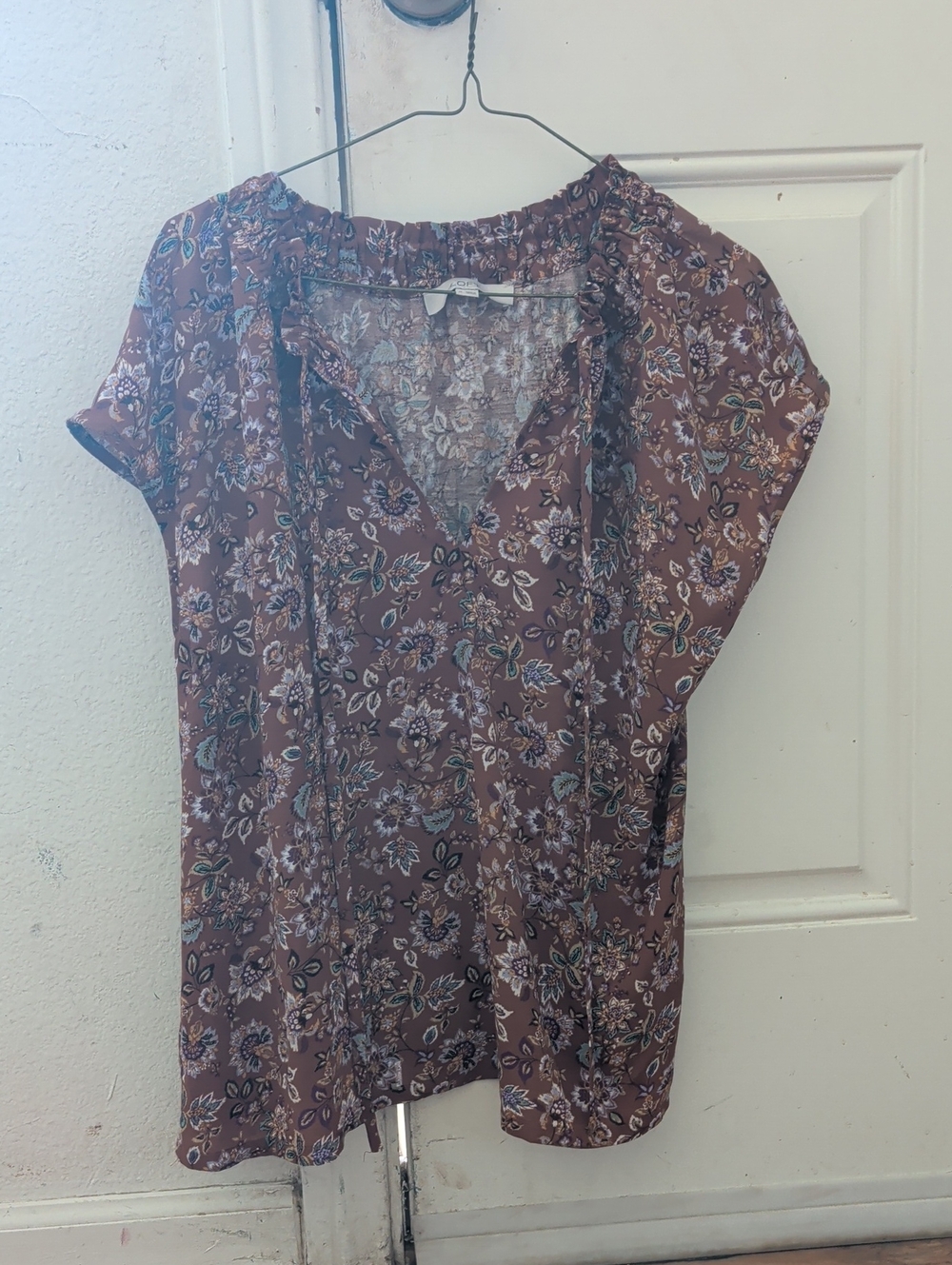 LOFT Brown Floral Tie-Neck Short Sleeve Blouse